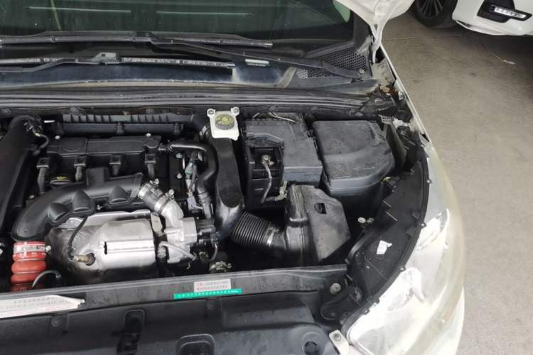 Used Citroen C4L 2014 1.6THP Intelligent Drive Automatic Dynamic Model Engine Bay Left