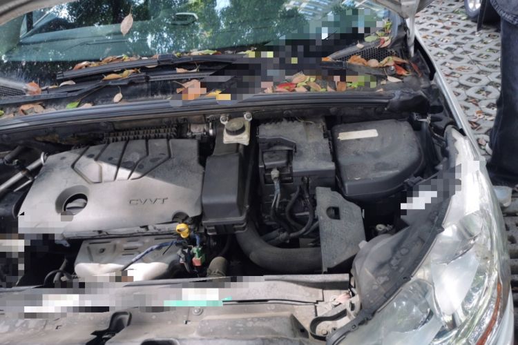 Used Citroen C4L 2014 1.8L Intelligent Drive Manual Version – Dynamic Edition Engine Bay Left