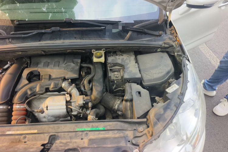 Used Citroen C4L 2014 1.6THP Intelligent Drive Automatic Dynamic Model Engine Bay Left