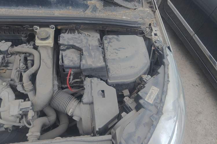 Used Citroen C4L 2014 1.6THP Intelligent Drive Automatic Dynamic Model Engine Bay Left