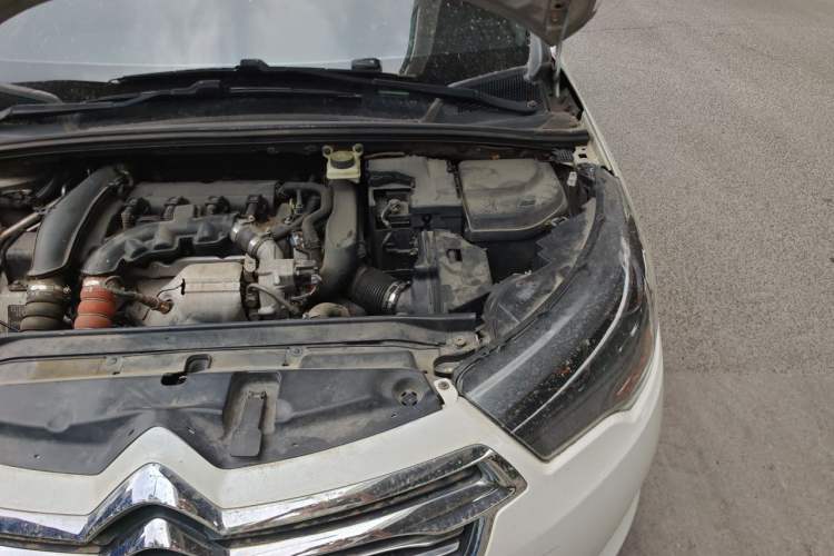 Used Citroen C4L 2014 1.6THP Intelligent Drive Automatic Dynamic Model Engine Bay Left
