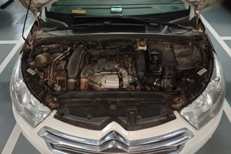 Used Citroen C4L 2014 1.6THP Intelligent Drive Automatic Dynamic Model Engine Bay