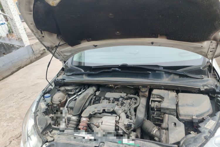 Used Citroen C4L 2014 1.6THP Intelligent Drive Automatic Dynamic Model Engine Bay