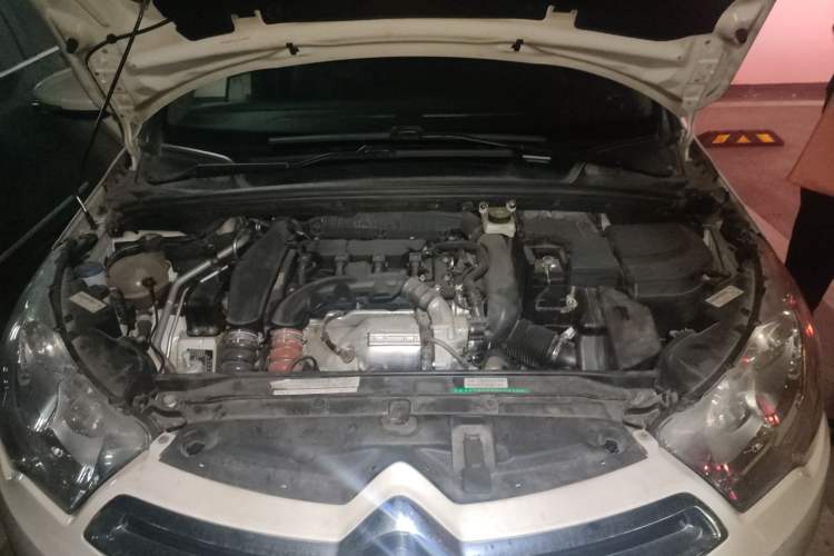 Used Citroen C4L 2014 1.6THP Intelligent Drive Automatic Dynamic Model Engine Bay