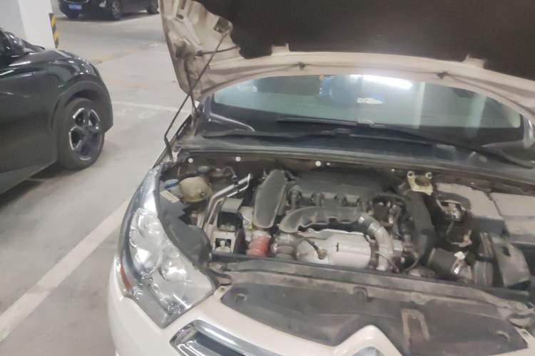 Used Citroen C4L 2014 1.6THP Intelligent Drive Automatic Dynamic Model Engine Bay Right