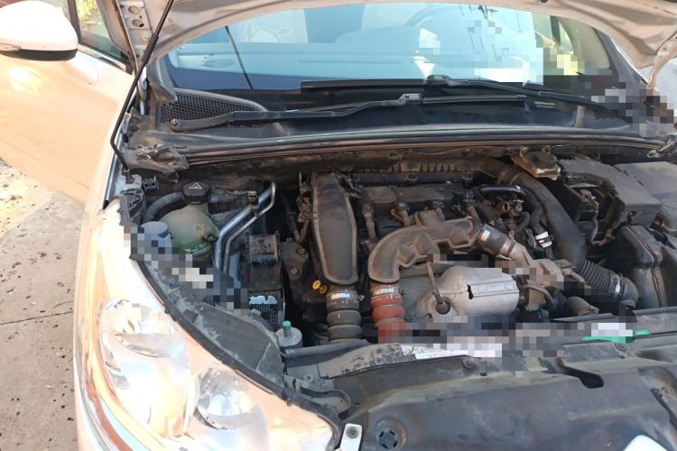 Used Citroen C4L 2014 1.6THP Intelligent Drive Automatic Dynamic Model Engine Bay Right