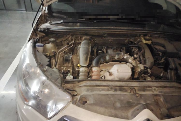 Used Citroen C4L 2014 1.6THP Intelligent Drive Automatic Dynamic Model Engine Bay Right
