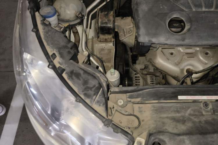 Used Citroen C4L 2014 1.8L Intelligent Drive Automatic Dynamic Model Engine Bay Right