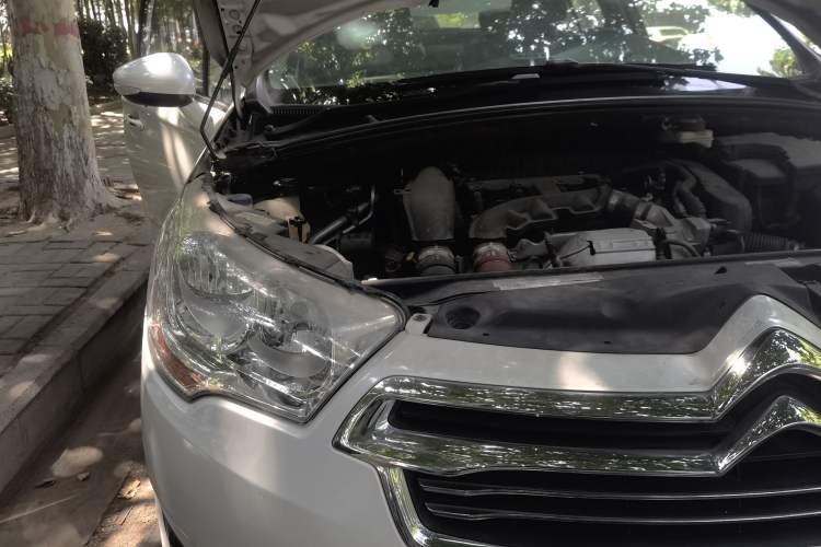 Used Citroen C4L 2014 1.6THP Intelligent Drive Automatic Dynamic Model Engine Bay Right