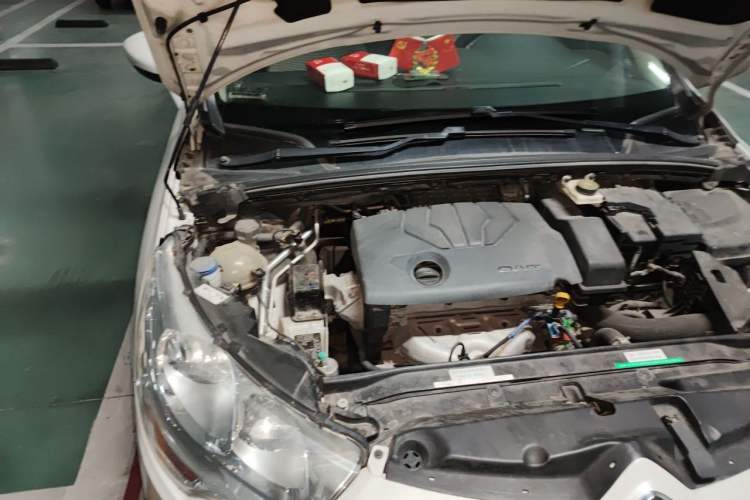 Used Citroen C4L 2014 1.8L Intelligent Drive Automatic Dynamic Model Engine Bay Right