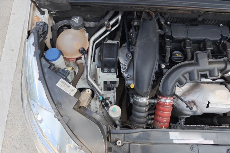 Used Citroen C4L 2014 1.6THP Intelligent Drive Automatic Dynamic Model Engine Bay Right