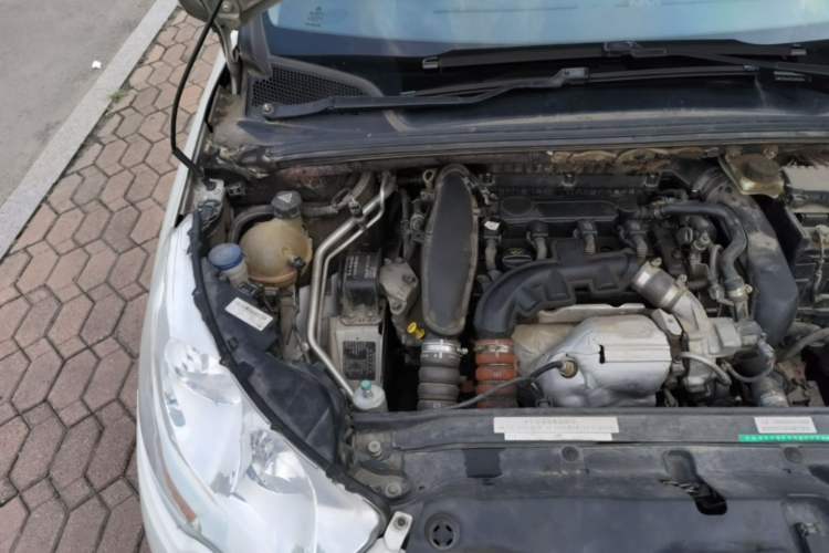 Used Citroen C4L 2014 1.6THP Intelligent Drive Automatic Dynamic Model Engine Bay Right