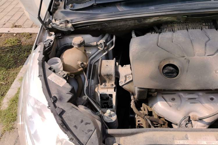 Used Citroen C4L 2014 1.8L Intelligent Drive Manual Enjoyment Model Engine Bay Right