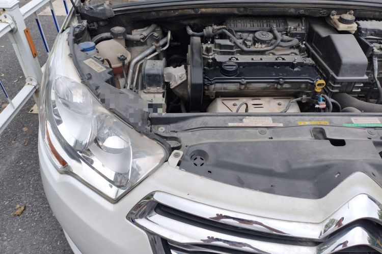 Used Citroen C4L 2014 1.8L Intelligent Drive Manual Version – Dynamic Edition Engine Bay Right