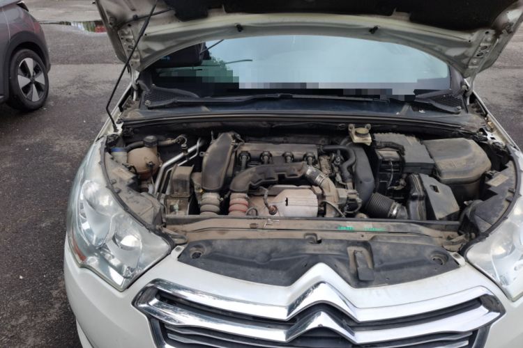 Used Citroen C4L 2014 1.6THP Intelligent Drive Automatic Dynamic Model Engine Bay Right