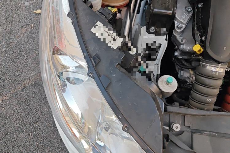 Used Citroen C4L 2014 1.6THP Intelligent Drive Automatic Dynamic Model Engine Bay Right