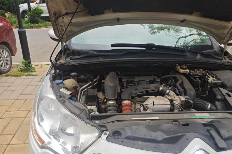 Used Citroen C4L 2014 1.6THP Intelligent Drive Automatic Dynamic Model Engine Bay Right