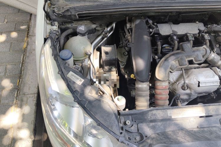 Used Citroen C4L 2014 1.6THP Intelligent Drive Automatic Dynamic Model Engine Bay Right