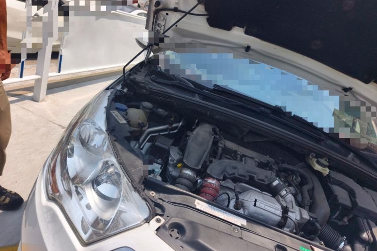 Used Citroen C4L 2014 1.6THP Intelligent Drive Automatic Dynamic Model Engine Bay Right