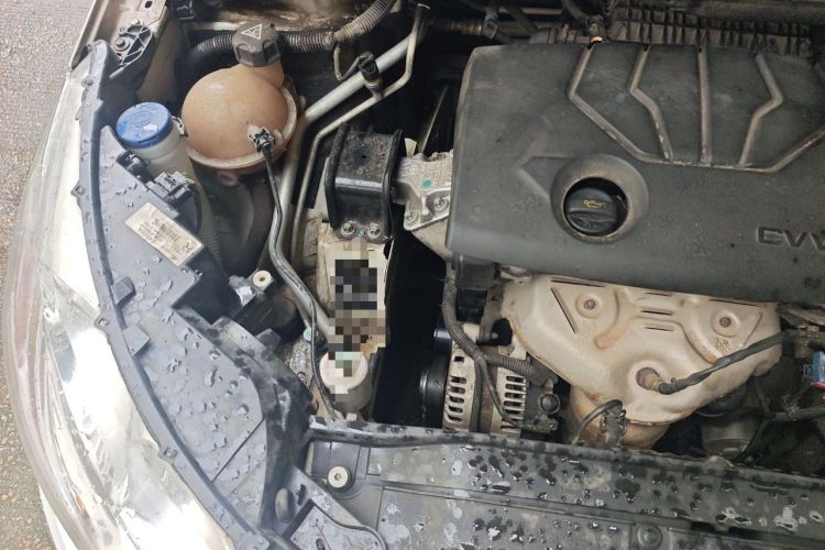 Used Citroen C4L 2014 1.8L Intelligent Drive Automatic Dynamic Model Engine Bay Right