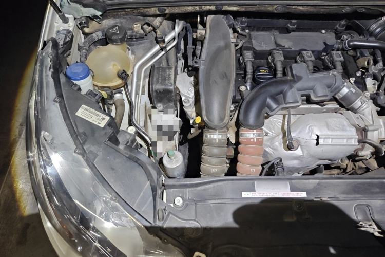 Used Citroen C4L 2014 1.6THP Intelligent Drive Automatic Dynamic Model Engine Bay Right