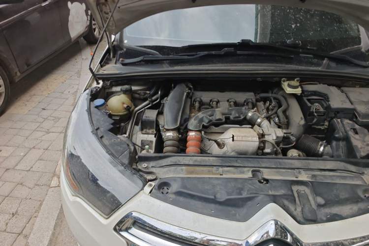 Used Citroen C4L 2014 1.6THP Intelligent Drive Automatic Dynamic Model Engine Bay Right