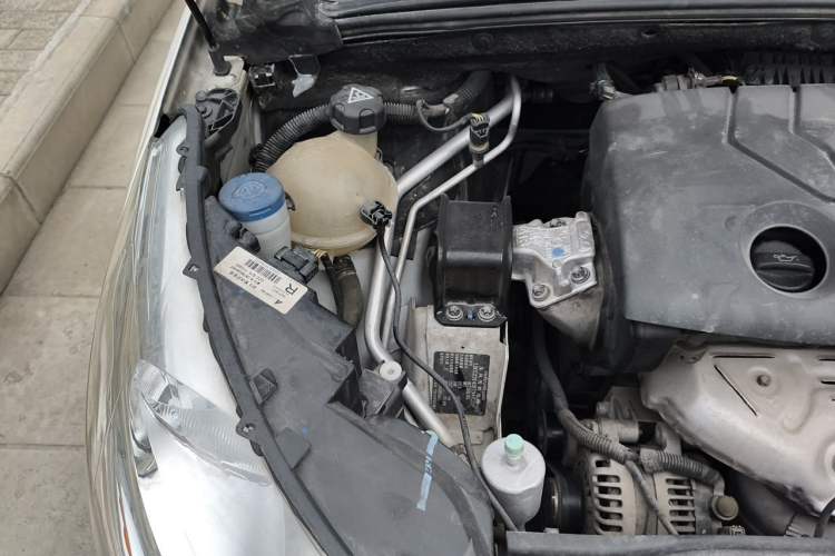 Used Citroen C4L 2014 1.8L Intelligent Drive Automatic Dynamic Model Engine Bay Right