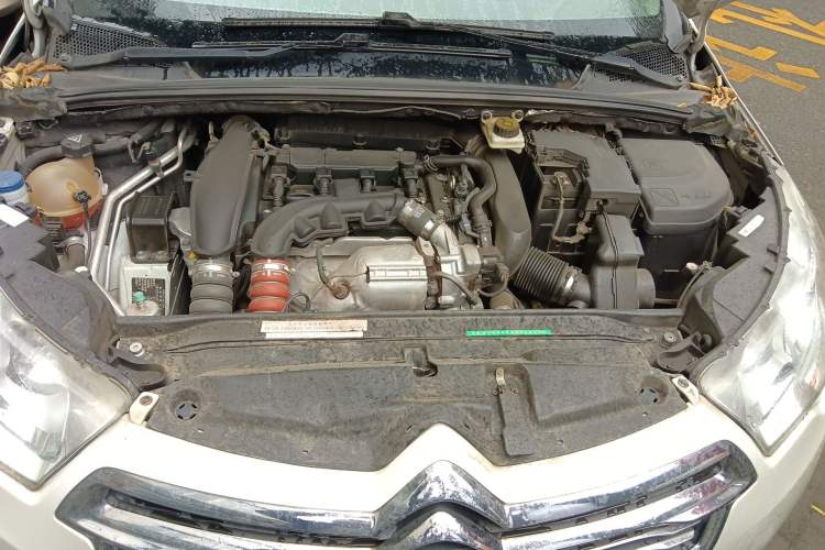 Used Citroen C4L 2014 1.6THP Intelligent Drive Automatic Dynamic Model Engine Bay