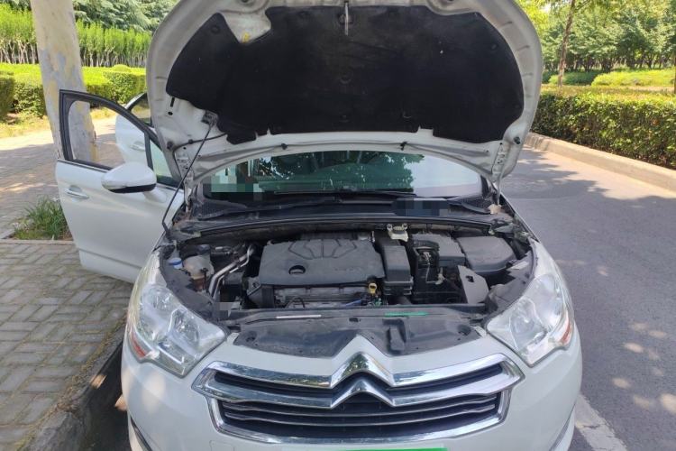 Used Citroen C4L 2014 1.8L Intelligent Drive Automatic Dynamic Model Engine Bay