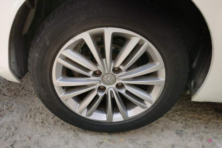 Used Citroen C4L 2014 1.8L Intelligent Drive Manual Version – Dynamic Edition Exterior 5