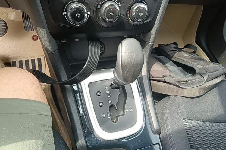Used Citroen C4L 2014 1.8L Intelligent Drive Automatic Enjoyment Model Gear Lever