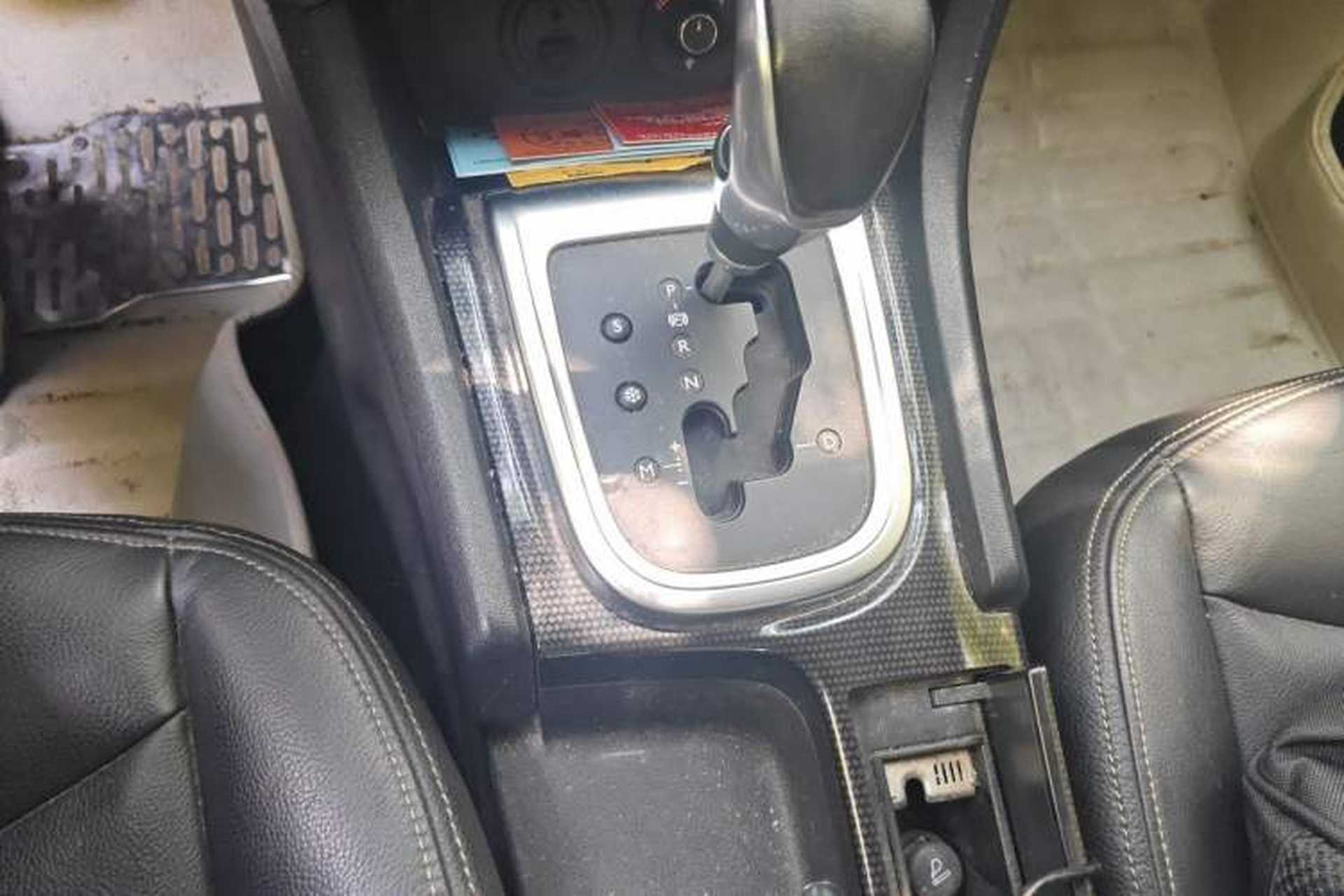 Used Citroen C4L 2014 1.8L Intelligent Drive Automatic Dynamic Model Gear Lever