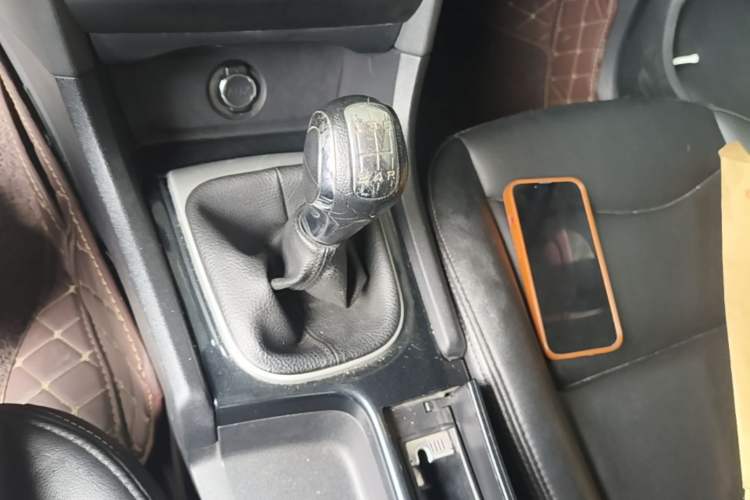 Used Citroen C4L 2014 1.8L Intelligent Drive Manual Enjoyment Model Gear Lever