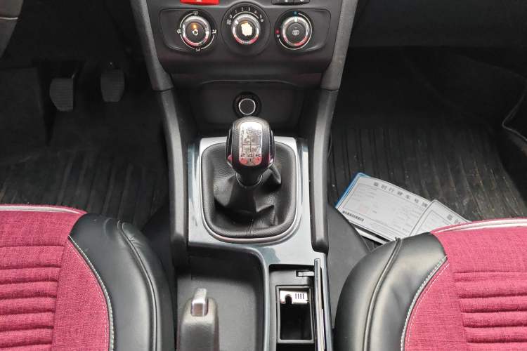 Used Citroen C4L 2014 1.8L Intelligent Drive Manual Enjoyment Model Gear Lever