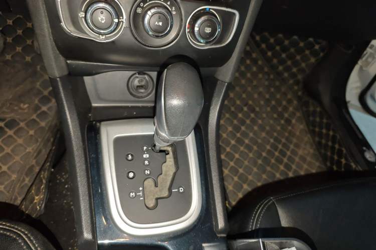 Used Citroen C4L 2014 1.8L Intelligent Drive Automatic Enjoyment Model Gear Lever