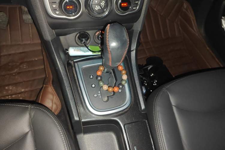 Used Citroen C4L 2014 1.8L Intelligent Drive Automatic Dynamic Model Gear Lever
