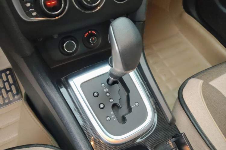 Used Citroen C4L 2014 1.8L Intelligent Drive Automatic Dynamic Model Gear Lever