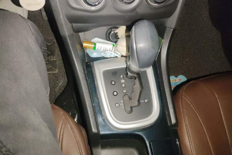 Used Citroen C4L 2014 1.8L Intelligent Drive Automatic Enjoyment Model Gear Lever