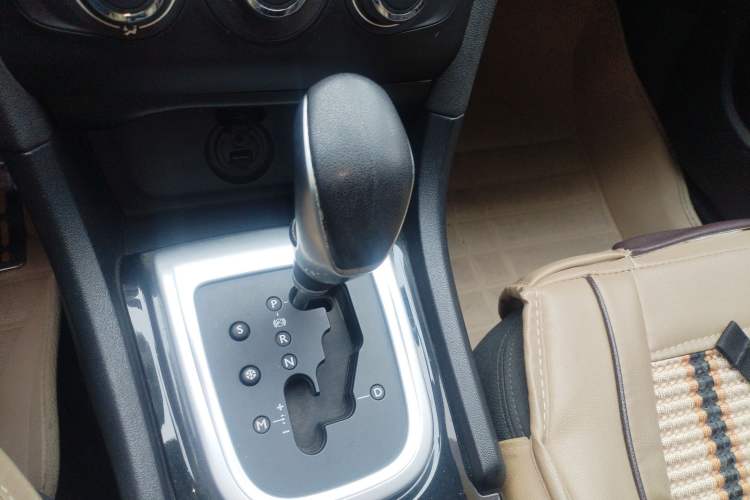 Used Citroen C4L 2014 1.8L Intelligent Drive Automatic Enjoyment Model Gear Lever