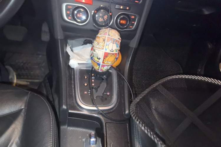 Used Citroen C4L 2014 1.6THP Intelligent Drive Automatic Dynamic Model Gear Lever