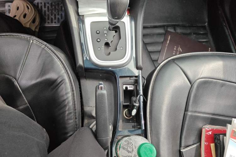Used Citroen C4L 2014 1.8L Intelligent Drive Automatic Enjoyment Model Gear Lever