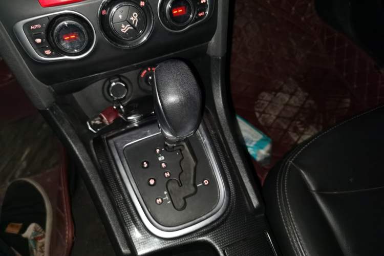 Used Citroen C4L 2014 1.6THP Intelligent Drive Automatic Dynamic Model Gear Lever