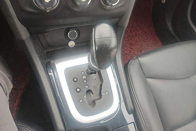 Used Citroen C4L 2014 1.8L Intelligent Drive Automatic Enjoyment Model Gear Lever