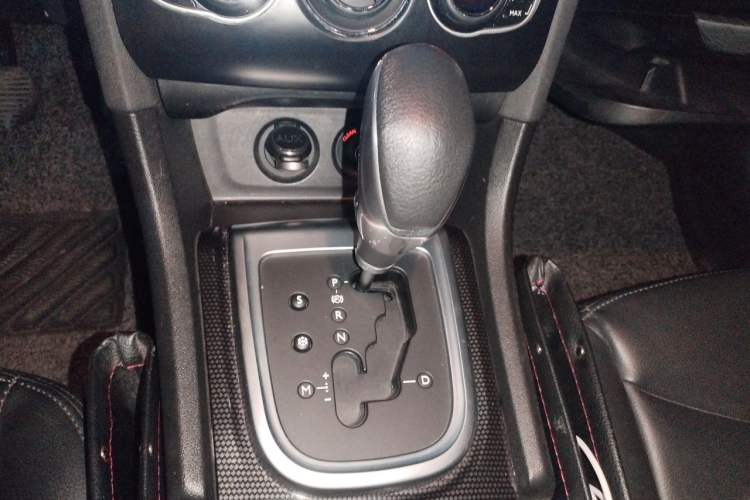 Used Citroen C4L 2014 1.8L Intelligent Drive Automatic Dynamic Model Gear Lever