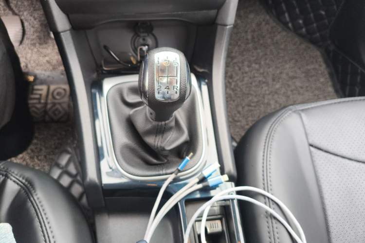 Used Citroen C4L 2014 1.8L Intelligent Drive Manual Enjoyment Model Gear Lever