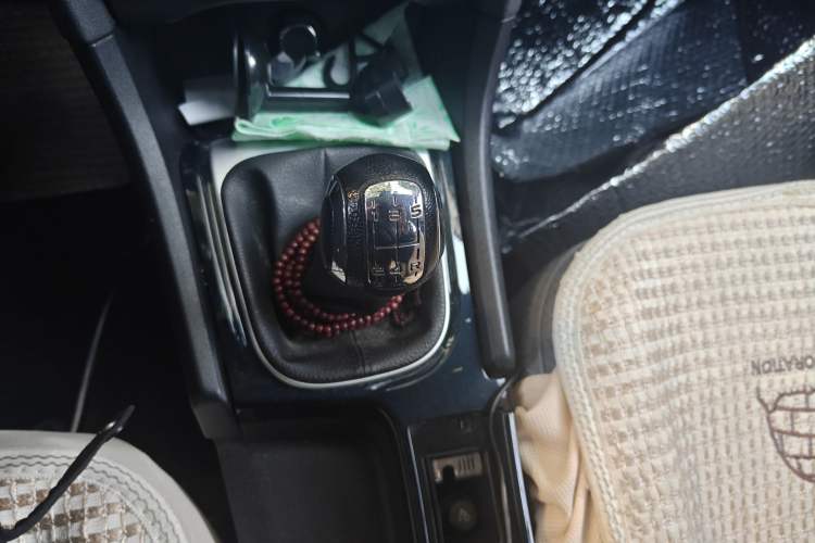 Used Citroen C4L 2014 1.8L Intelligent Drive Manual Enjoyment Model Gear Lever