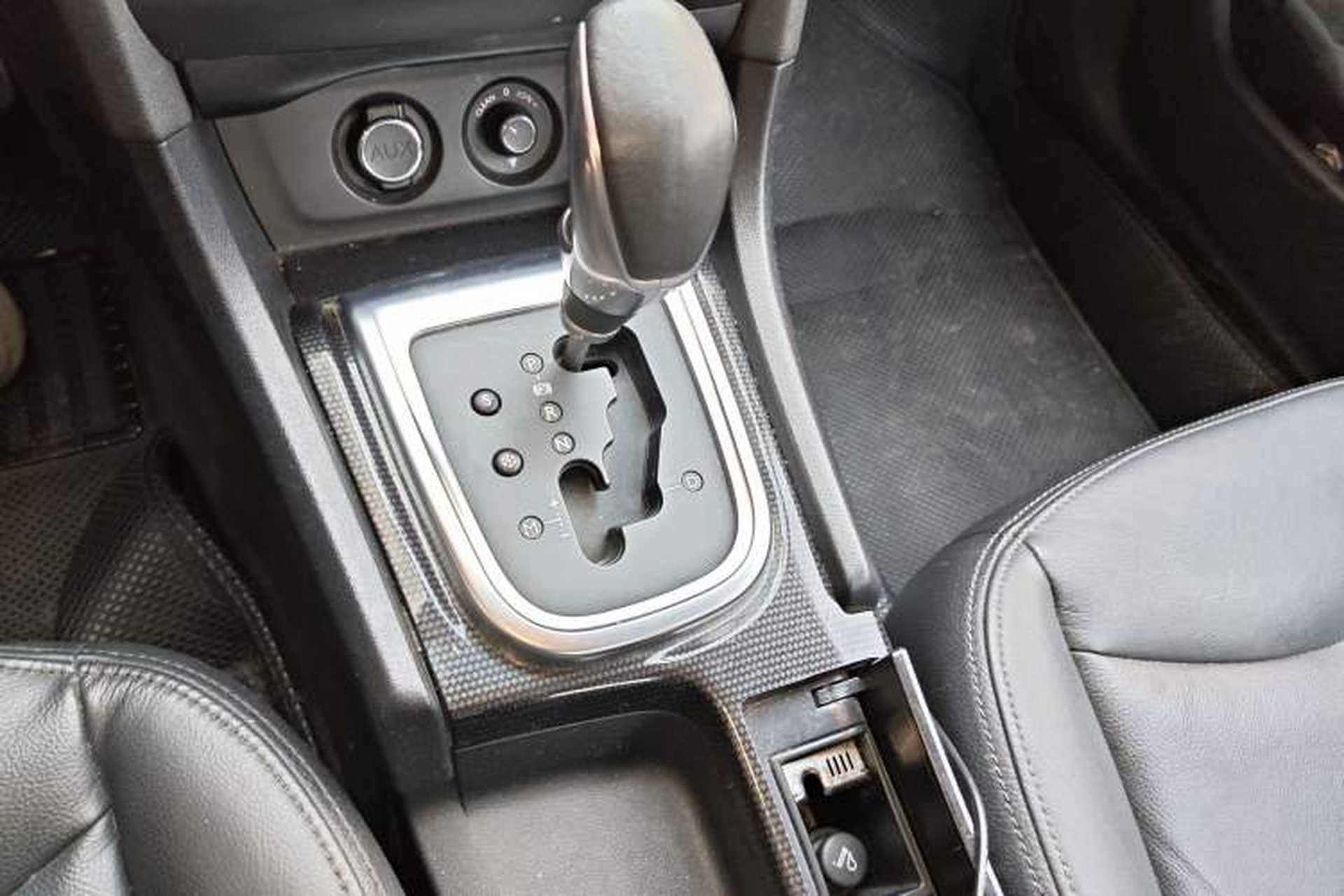 Used Citroen C4L 2014 1.8L Intelligent Drive Automatic Dynamic Model Gear Lever
