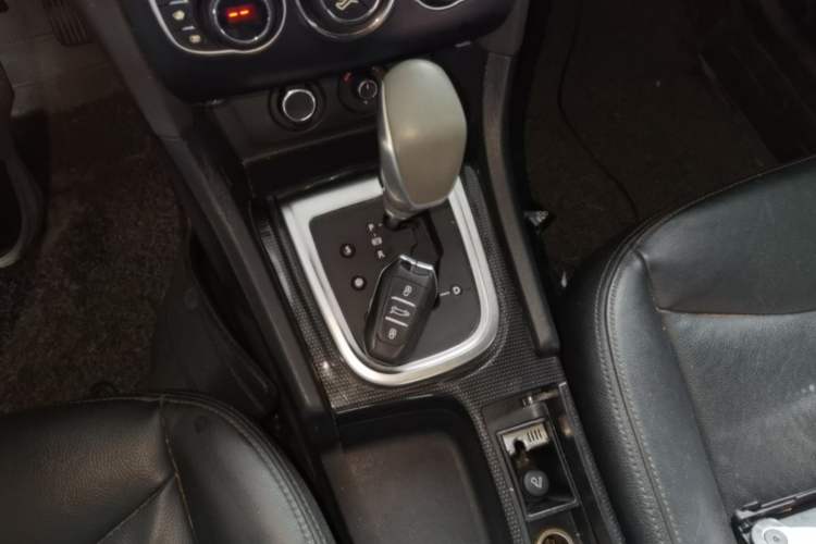 Used Citroen C4L 2014 1.6THP Intelligent Drive Automatic Dynamic Model Gear Lever