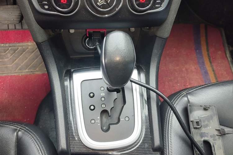 Used Citroen C4L 2014 1.6THP Intelligent Drive Automatic Dynamic Model Gear Lever