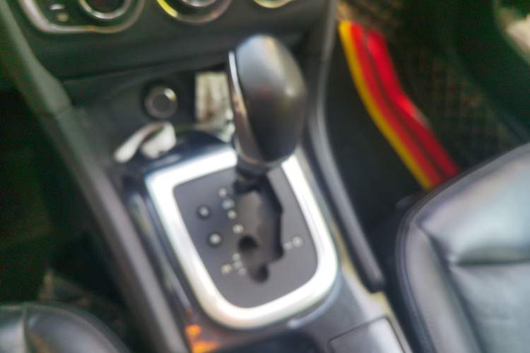Used Citroen C4L 2014 1.6THP Intelligent Drive Automatic Dynamic Model Gear Lever